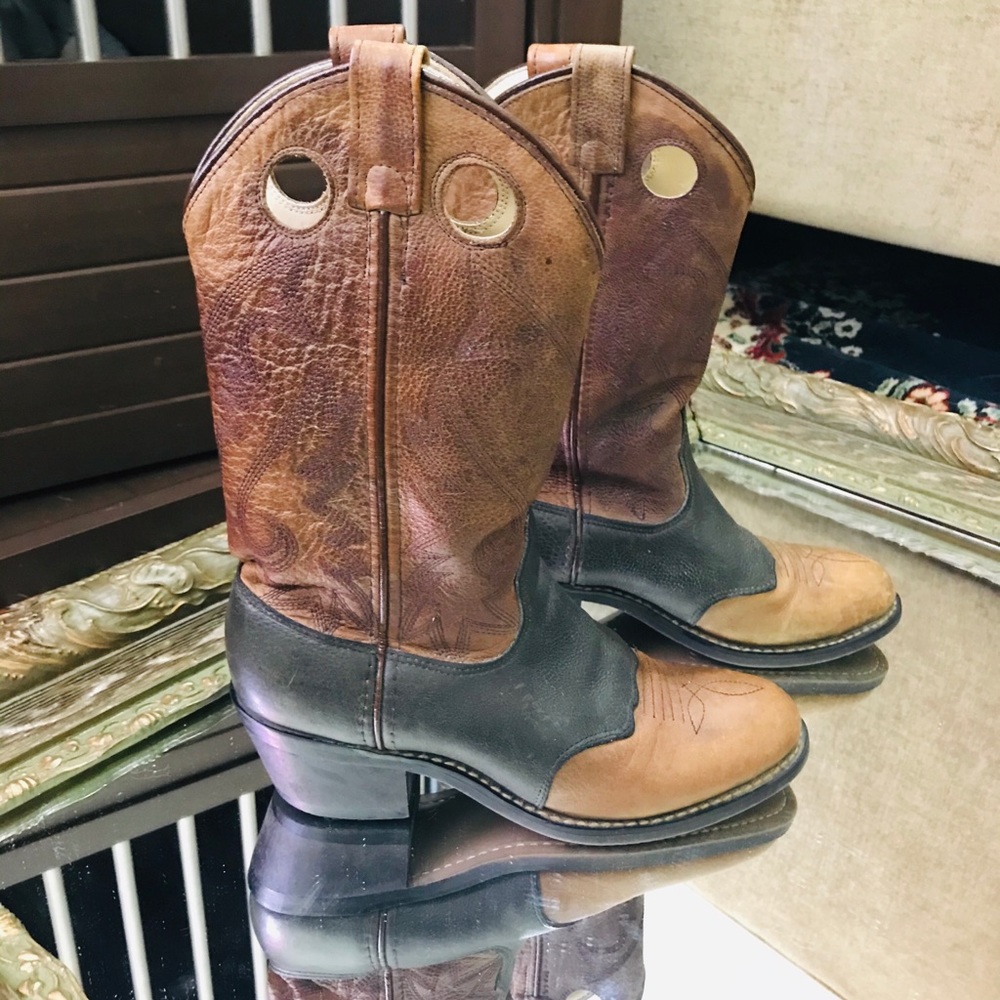 A Jama Cowboy Boots